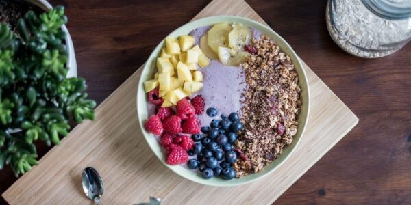 Top 10 Superfoods Nutritionists Recommend You to Have Every Day